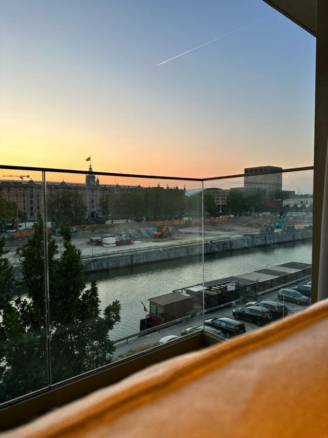 Canal View One Bedroom Flat Apartment *